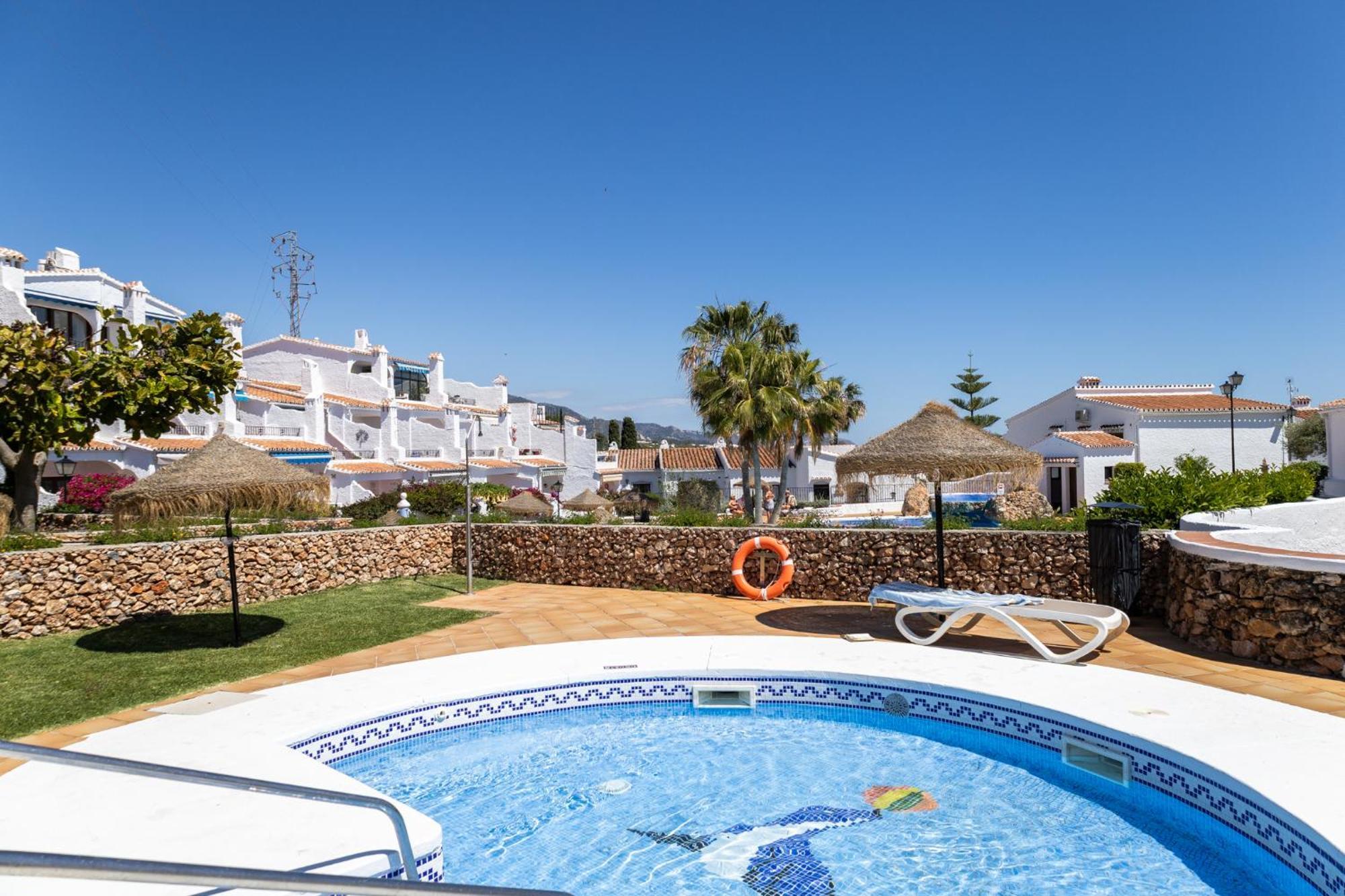 Capistrano Village B, 1 Bedroom + Free Wi-Fi Nerja Zewnętrze zdjęcie