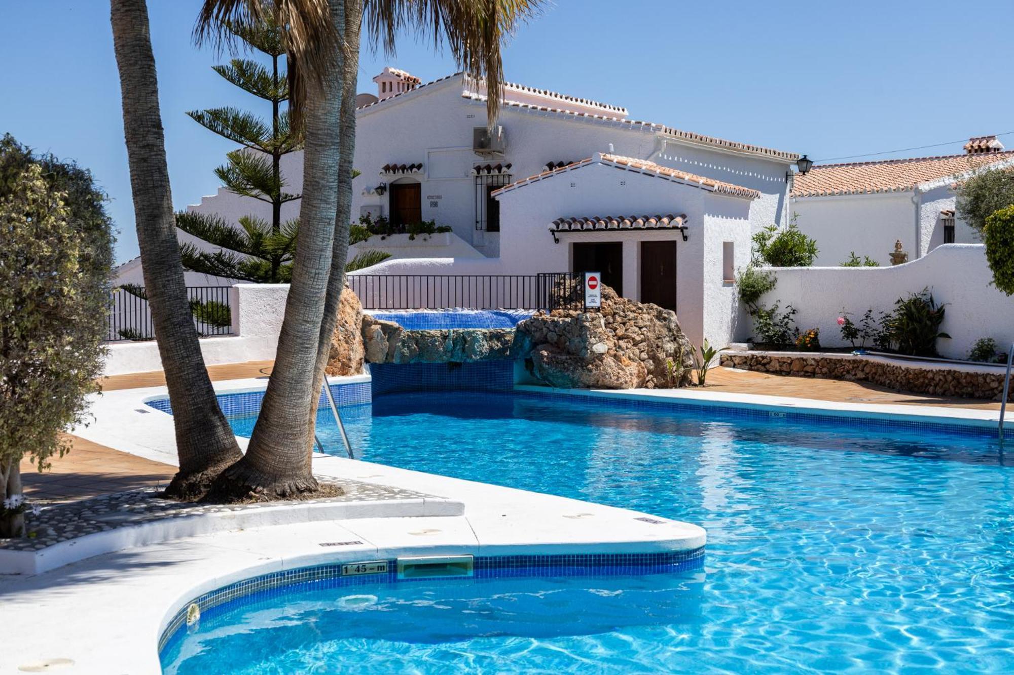 Capistrano Village B, 1 Bedroom + Free Wi-Fi Nerja Zewnętrze zdjęcie